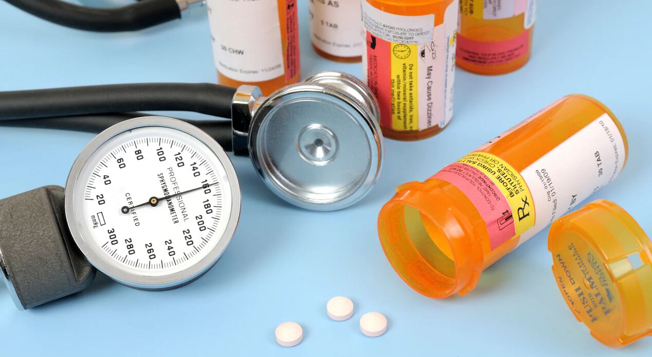 Tratamentul medicamentos al hipertensiunii arteriale pentru a reduce tensiunea arterială